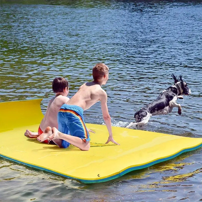 Groothandel Floating Mat Water Blanket Premium Floating Water Mat voor het meer en het varen XPE FOAM Floating Water Pad