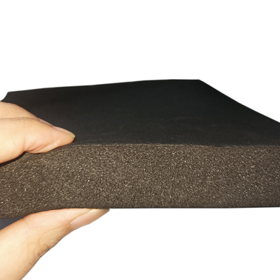 Fabrieksdirect PVC-schuim NBR-rubberplaten Platen Isolatie Vlambestand Gemakkelijke installatie Plastic spons rollen