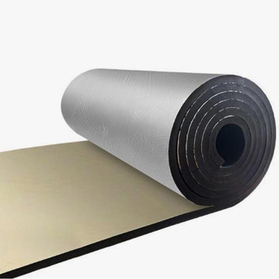 Klasse B1 Brandbestendige, flexibele thermische isolatieschuim 96-97% Reflectieve platen of rollen