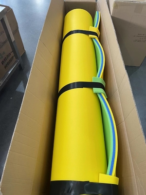 Gepersonaliseerde grootte Kleur Water Mat Floating Pad 3 laag Traanbestendige XPE-schuim met een elastische Bungee Tether Floating Mat