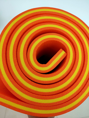 OEM Duurzaamheid XPE Foam Outdoor Water Pad Eye Catching Kleur voor Waterpark zwembad
