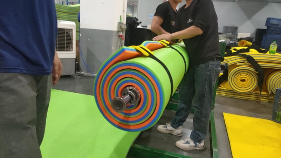 Op maat gemaakt groothandel Floating Pad 3 laag dik schuim Float Mat zwembad meer zwaar werk