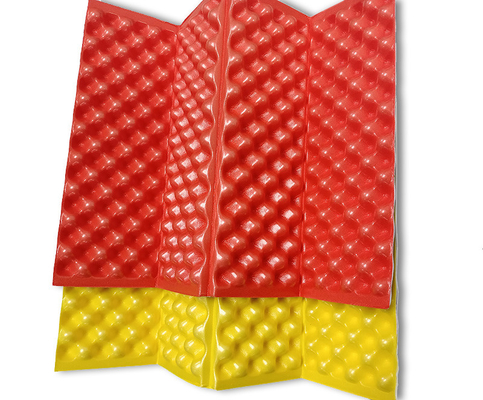 Voorraad Vochtbestendig Buiten Opvouwbaar IXPE Foam Matten Accordeon Type Met Elastiek Gordel Compact matras