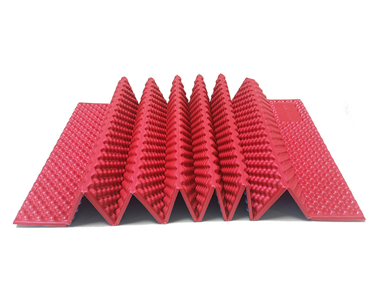 Voorraad Vochtbestendig Buiten Opvouwbaar IXPE Foam Matten Accordeon Type Met Elastiek Gordel Compact matras