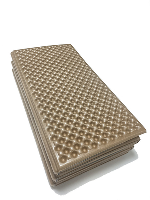 Groothandel Dubbelvouwbare slaapmatten Witte aluminium film gesloten cel IXPE XPE schuim slaappad voor waterdicht kamperen 2 personen
