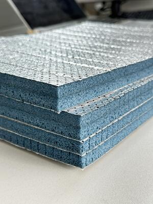 Semi-opencellig polyolefine PO-akoestisch schuim met aluminiumfolielaag en zelfklevende achterkant Premium geluidsreducerende isolatieplaten Brandbestendig en eenvoudig te installeren voor ventilatiesystemen