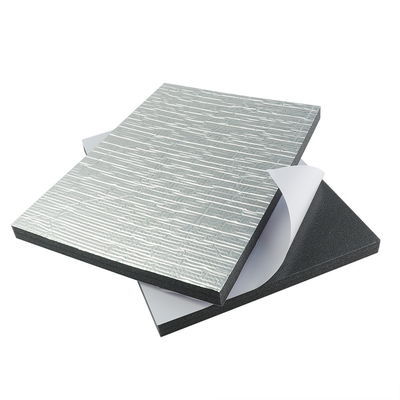Onder dakisolatie PE-schuim met aluminiumfolie Bouwwarmte-isolatiemateriaal