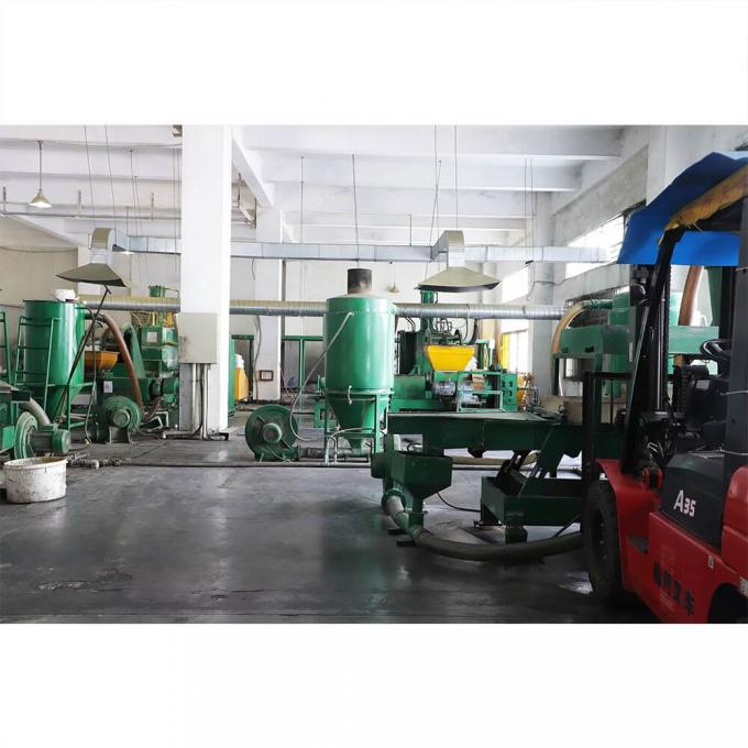 Groothandel Dubbelvouwbare slaapmatten Witte aluminium film gesloten cel IXPE XPE schuim slaappad voor waterdicht kamperen 2 personen 10