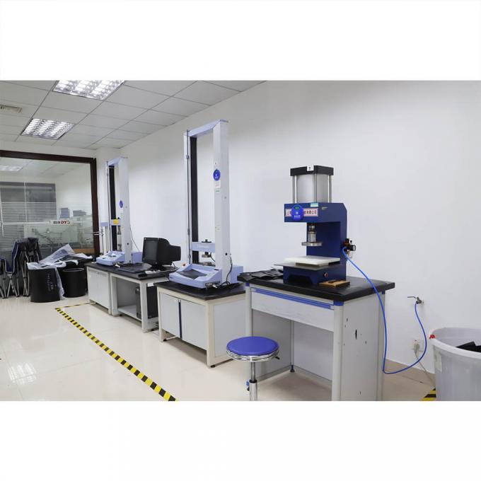 Groothandel Dubbelvouwbare slaapmatten Witte aluminium film gesloten cel IXPE XPE schuim slaappad voor waterdicht kamperen 2 personen 18